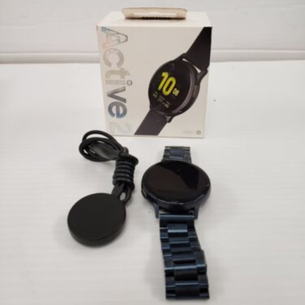 (39348-1) Samsung SMR820 Smart Watch